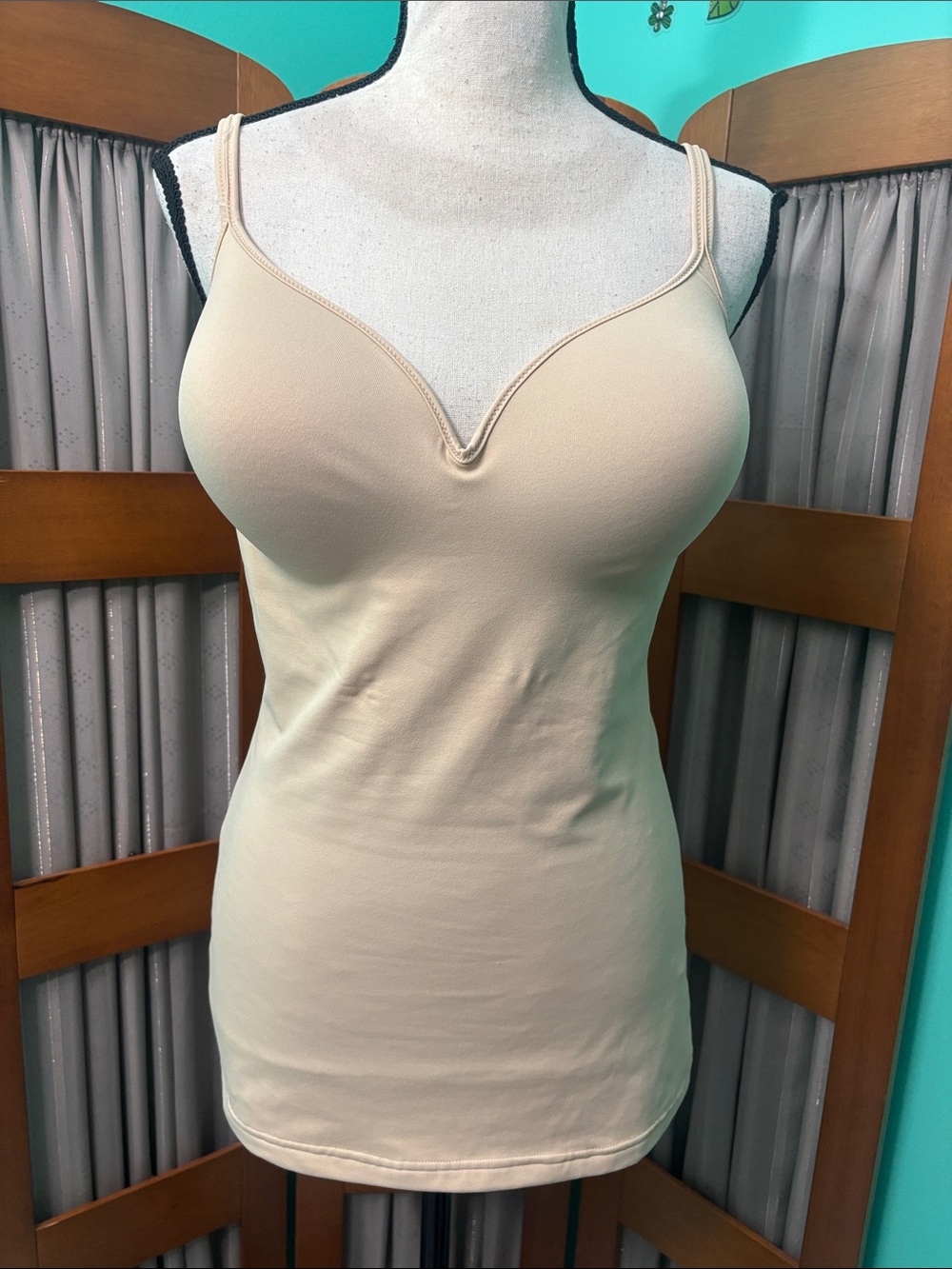 Maidenform Nude Seamless Cami with Built-In Bra